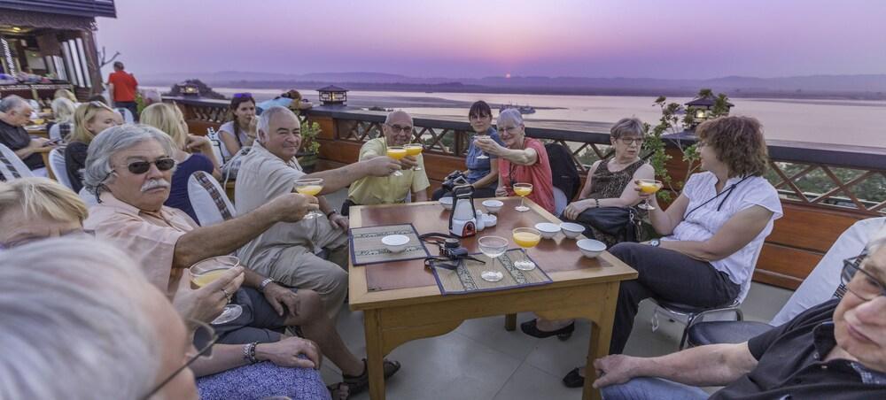 Ayarwaddy River View Hotel Mandalay Exterior foto