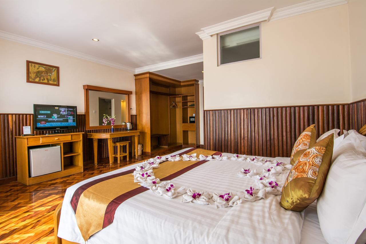 Ayarwaddy River View Hotel Mandalay Exterior foto