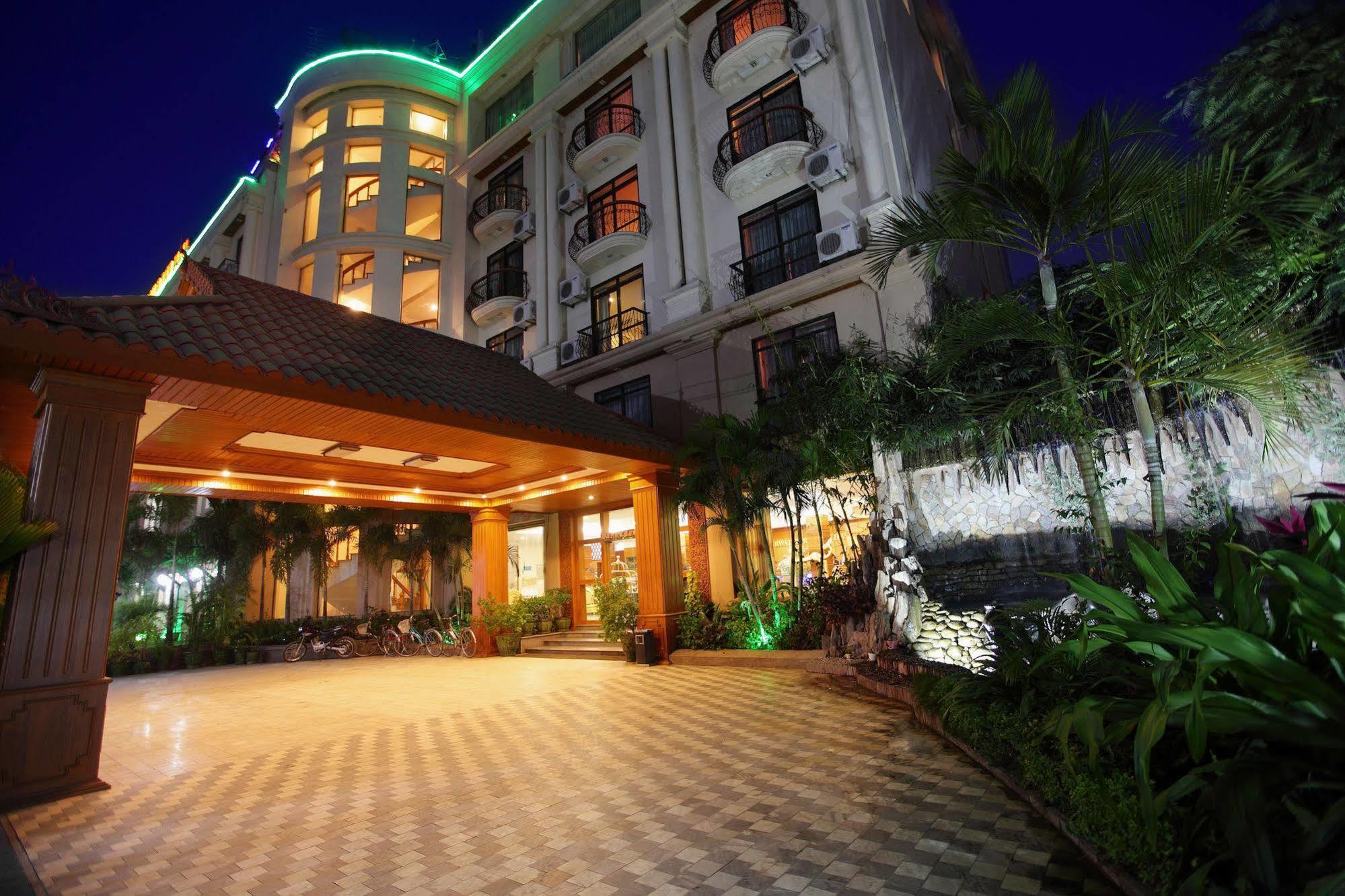 Ayarwaddy River View Hotel Mandalay Exterior foto