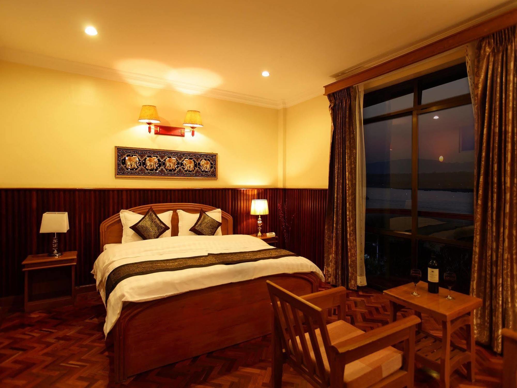 Ayarwaddy River View Hotel Mandalay Exterior foto
